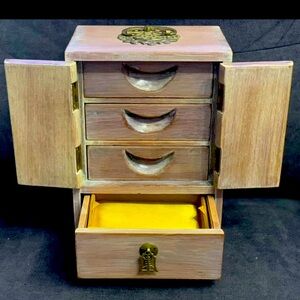 Vintage Chinese Jewelry box with lock and key